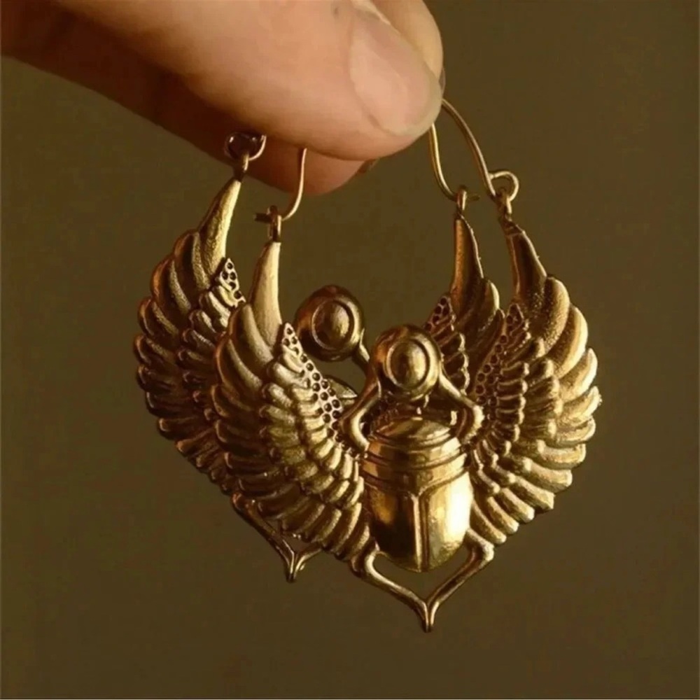 Big Beetle-Egyptian 18k Scarab Talisman Good Luck Earrings - Picture 1 of 9